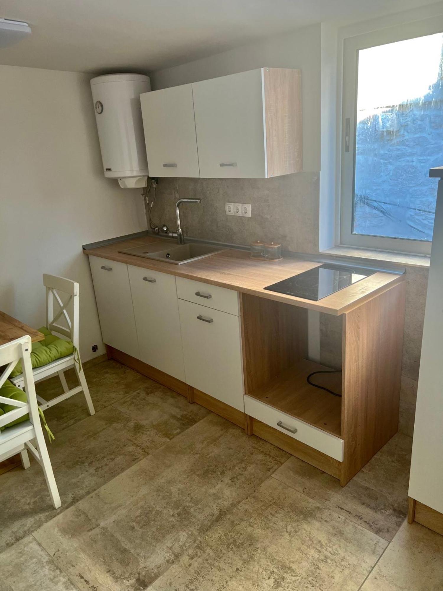 Roko Apartment *